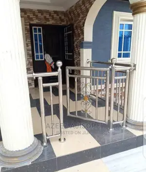 Stainless Gate Design