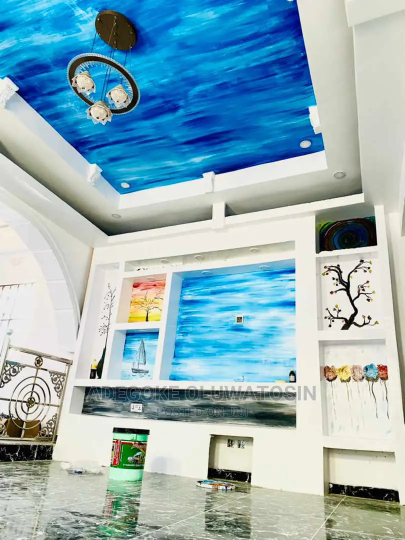 Professional Painter and Wallpaper Installer