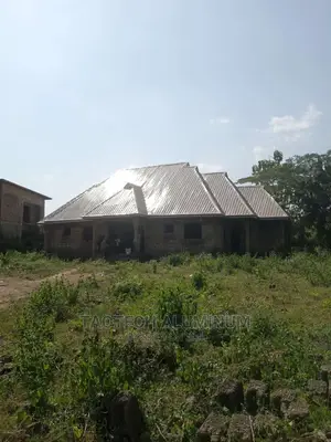 Aluminium Roofing Sheet, Longspan Design. Beige Color