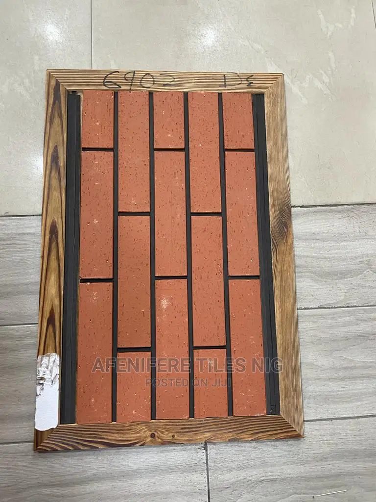 China First Grade Bricks Tiles