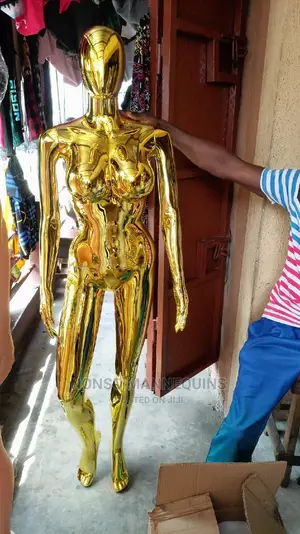 Size 12 Faceless Fold Chrome Female Mannequins
