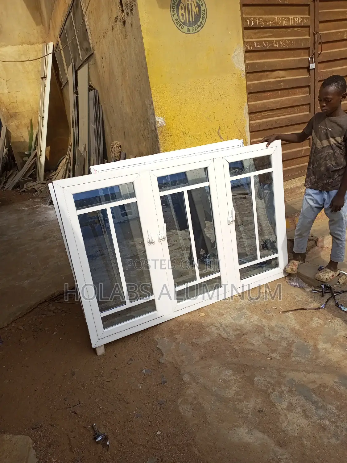 Window With T Divider