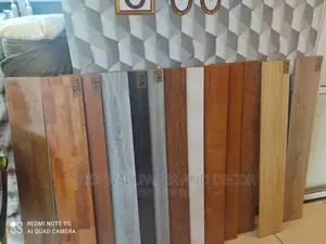 Wood Laminate Floor Available in Varieties Shades