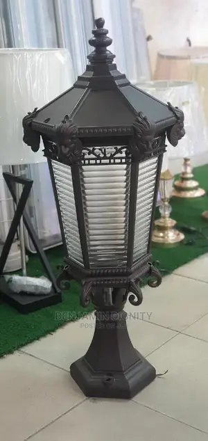 Standing Pillar Light