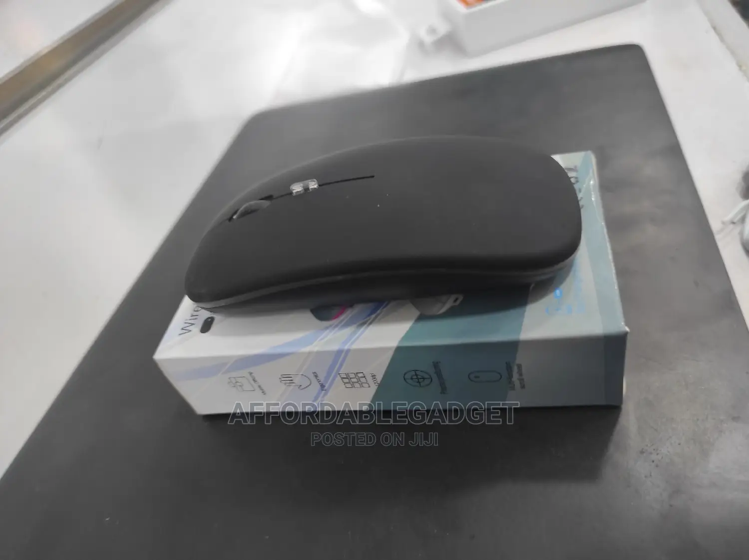 Rechargeable Wireless Mouse