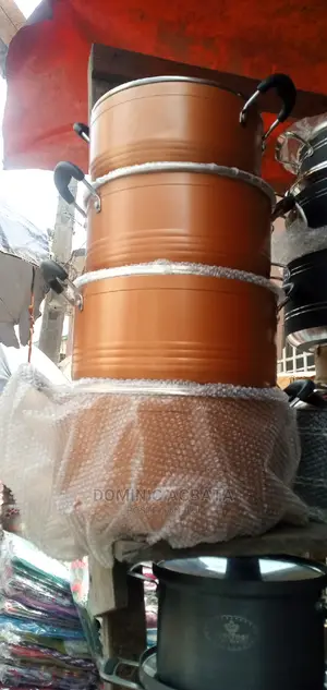 4 Sets Of Pots Brown