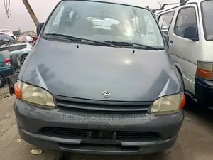 Toyota HiAce 1995 Grey