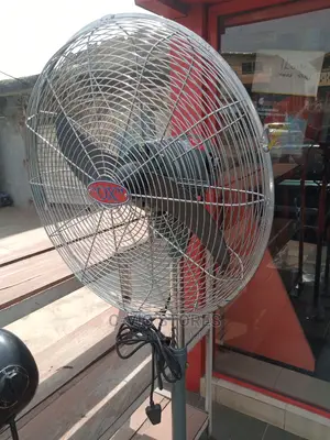 Ox 20 Inch Industrial Standing Fan - 20"