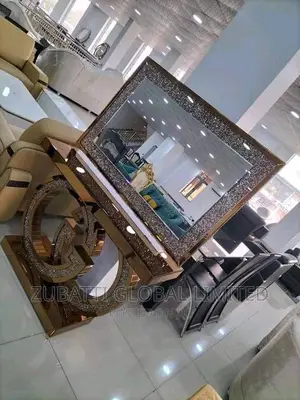 Make Up Mirror / Mirror Console Wt Coffee Table Stand