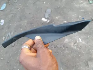 Wiper Grille End for Kia Rio 2011