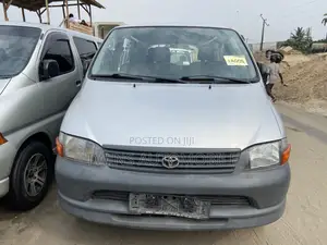 Toyota HiAce 2006 Grey
