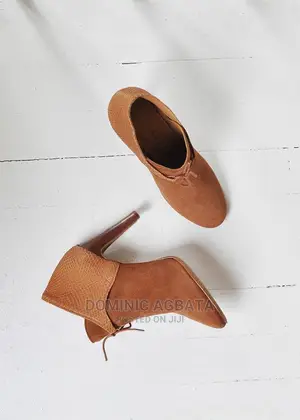 High Heel Foot Wears