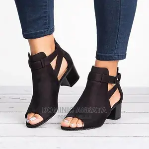 Latest Female Shoes