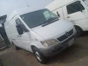 Mercedes-Benz Sprinter 2005 White