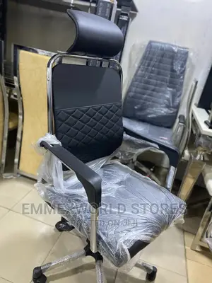 Sleek Office Chair With Headrest