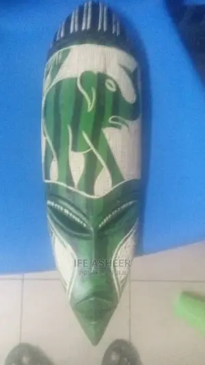 Africa Mask Artwork 005