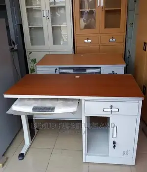 Executive Metal Office Table