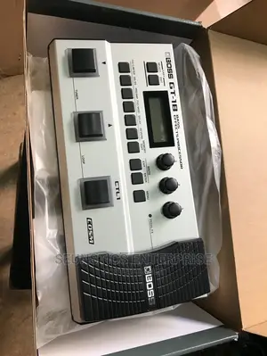 Boss Gt- 1b Bass Effects Processor Pedal