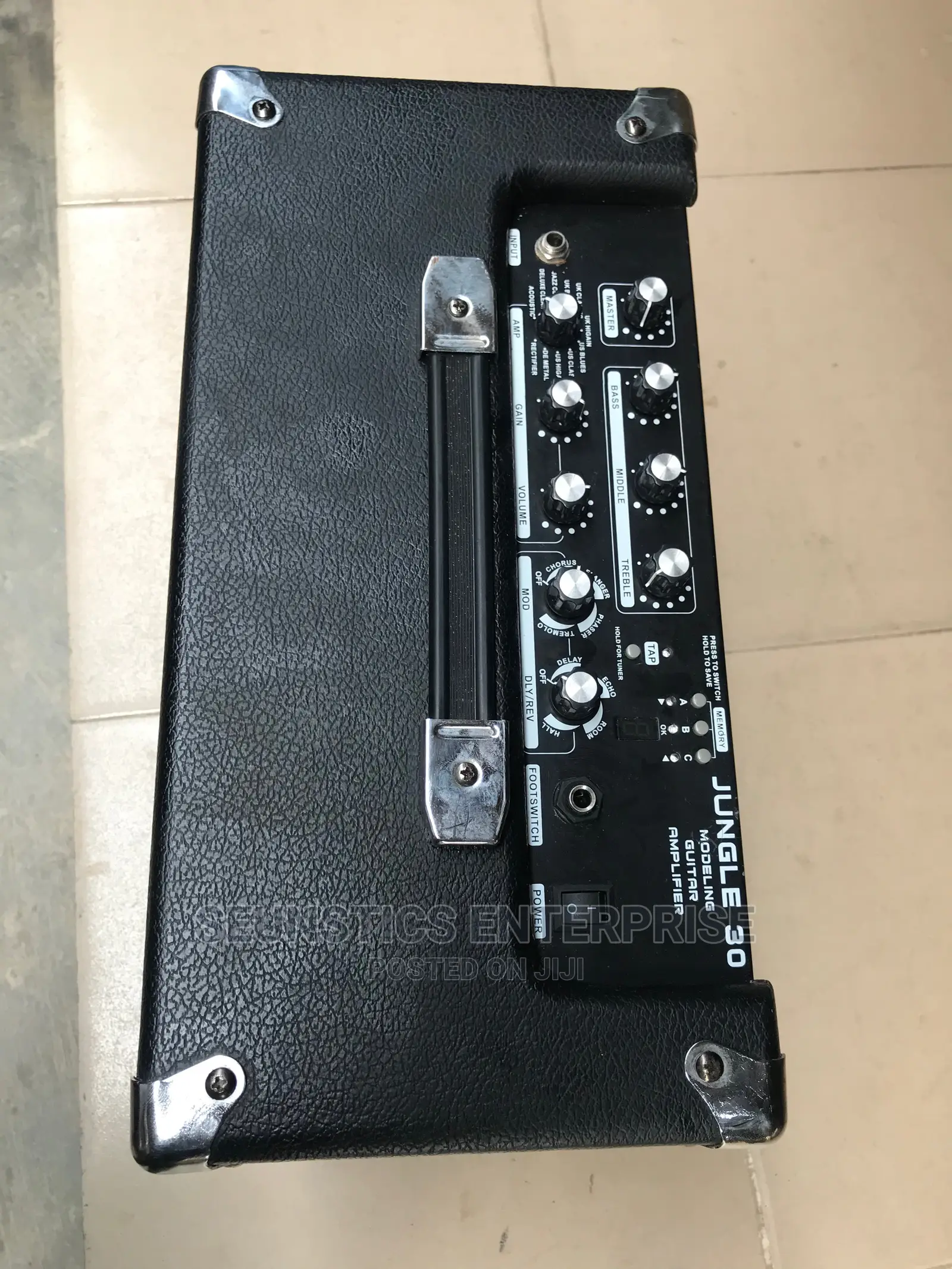 Jungle 30 Modeling Guitar Amplifier (Combo)