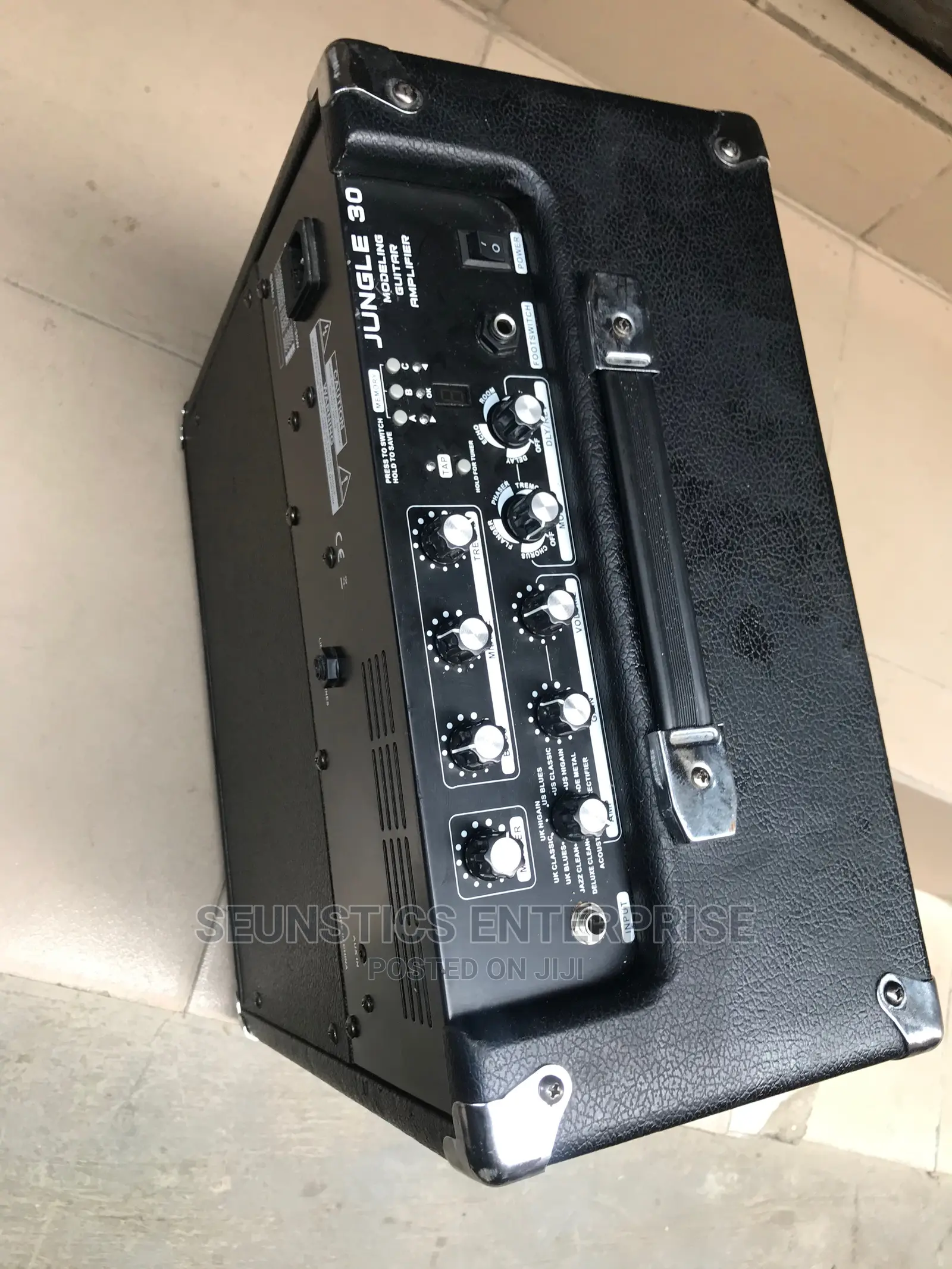 Jungle 30 Modeling Guitar Amplifier (Combo)