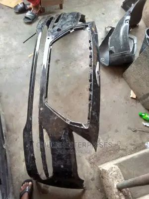 Hyundai Genesis 2017 Bumper