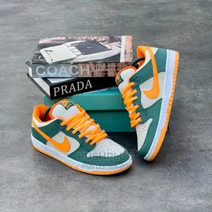 Nike SB Dunk Low Legion Pine Kumquat