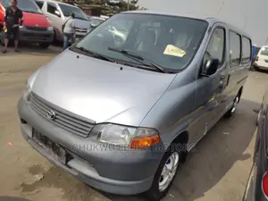 Toyota HiAce 2001 Grey