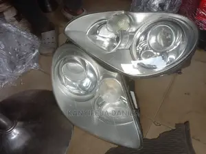 Headlight Porsche Cayenne 2004