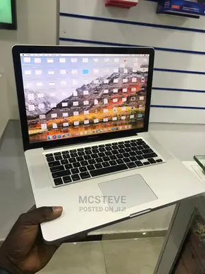 Laptop Apple MacBook Pro 2010 8GB Intel Core I7 SSD 512GB