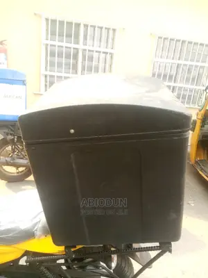 Original Geepeee Courier Box