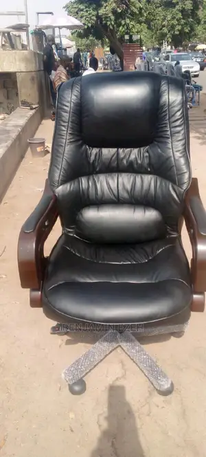 Executive Chair