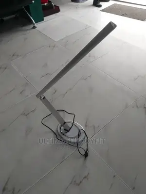 Brand New Nail Table Light