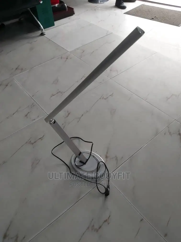 Brand New Nail Table Light