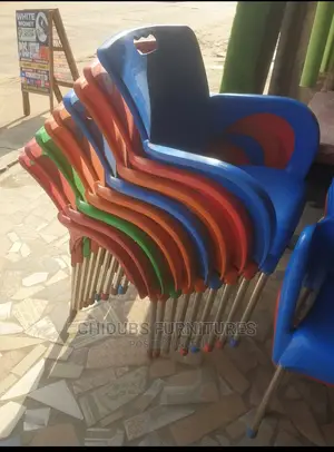 Quality Strong Plastic Chair With Iron