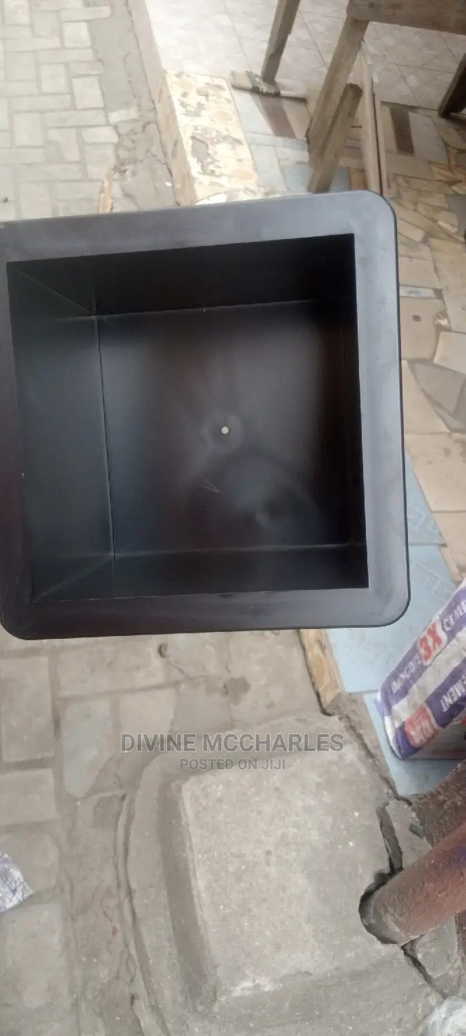 Plastic Cube Mould