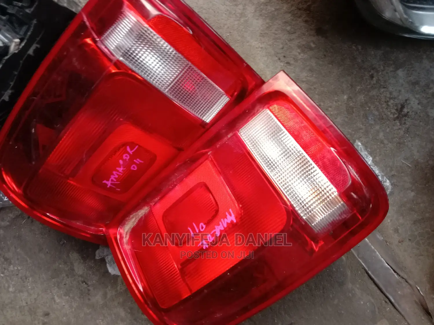 Volkswagen Amarok Back Light