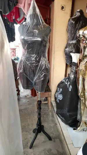 Female Size 12 Pinnable Dressform With Hips