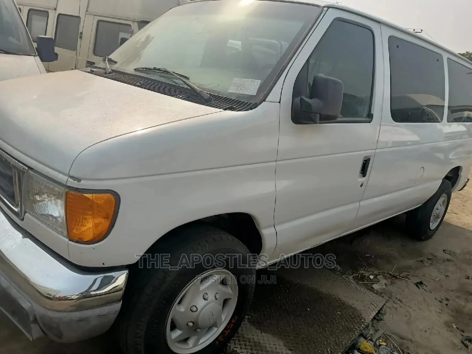 Ford E350 2002 White