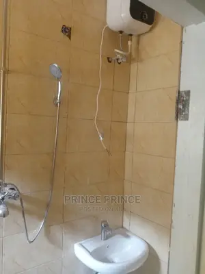 1bdrm Block of Flats in Surulere for rent
