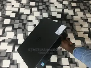 Laptop Dell Latitude 13 7370 8GB Intel Core I5 SSD 256GB