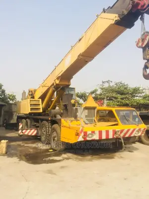 65tons Grove Motorized Crane Tokunbo