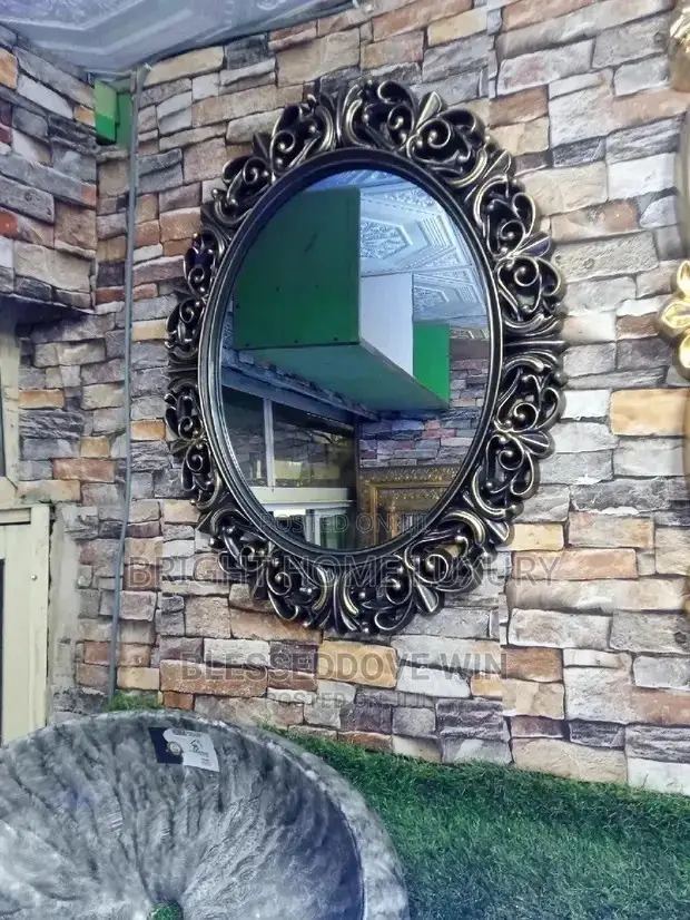 Royal Mirror