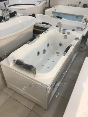 Single Jacuzzi Bath Tub With Massage Jets