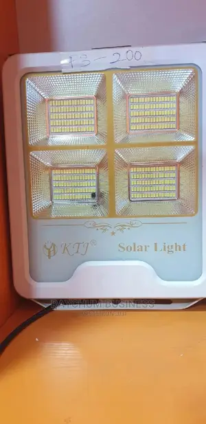 Solar Flood Light 200w 4eyes and Powerfull Batteries