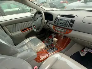 Toyota Camry 2005 Silver