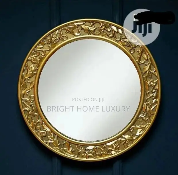 Designed Round Mirror (Gold)