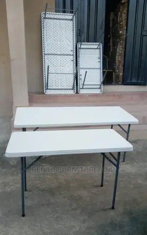 Plastic Folding Table