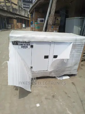 30kva Perkins Soundproof Diesel Generator 100%Copper Coil