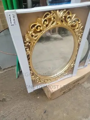 Royal Mirror