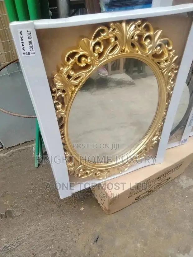 Royal Mirror